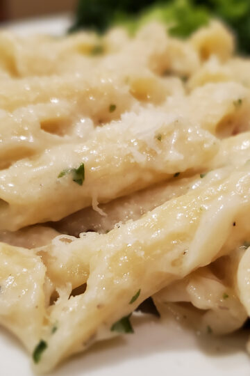 Creamy Garlic Parmesan Penne