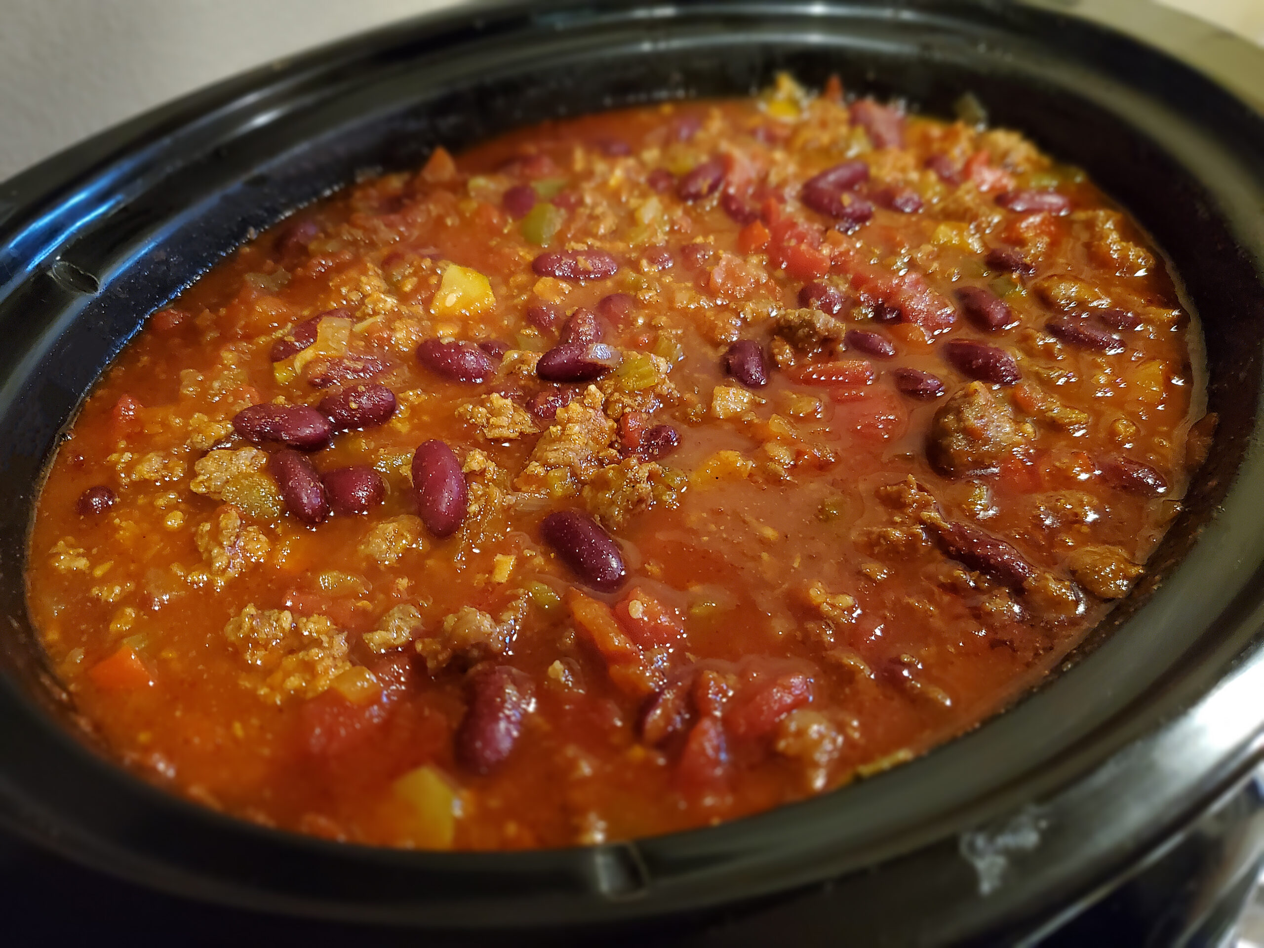 Slow Cooker Homestyle Chili with Italian Sausage Pot